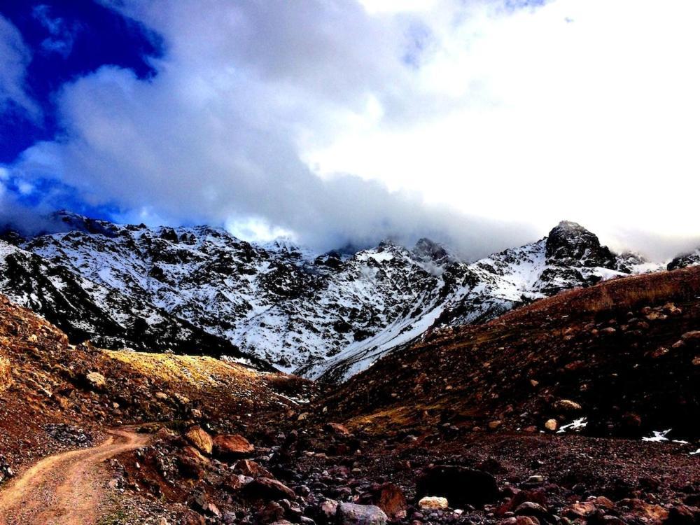 Gite Entre Les Vallees Tacheddirt Kültér fotó